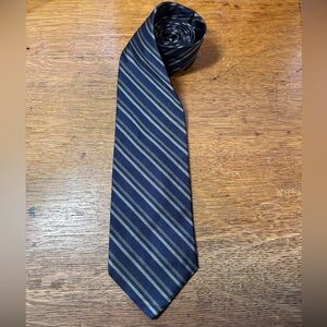 Brooks Brothers 346 Navy Gray Diagonal Stripe Pure Silk Neck Tie